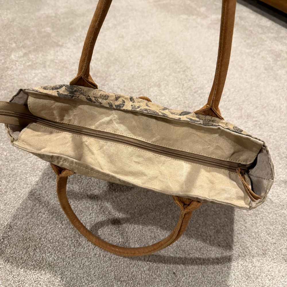 Chloe & Lex Leather Cow Hide Cotton Recycled Canvas Patchwork Tote Bag - Picture 10 of 12